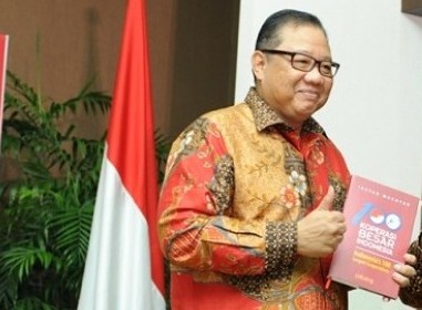 Buku 100 Koperasi Besar Indonesia Diluncurkan Menkop Puspayoga